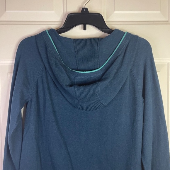 Eddie Bauer hooded‎ cardigan with zipper in Green. - Picture 4 of 6